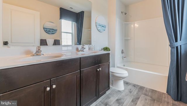 319 MONTEREY DR, Egg Harbor Township, NJ 08234