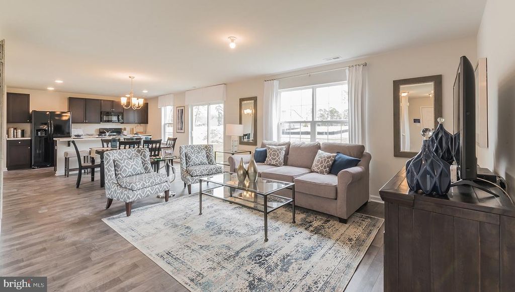 319 MONTEREY DR, Egg Harbor Township, NJ 08234