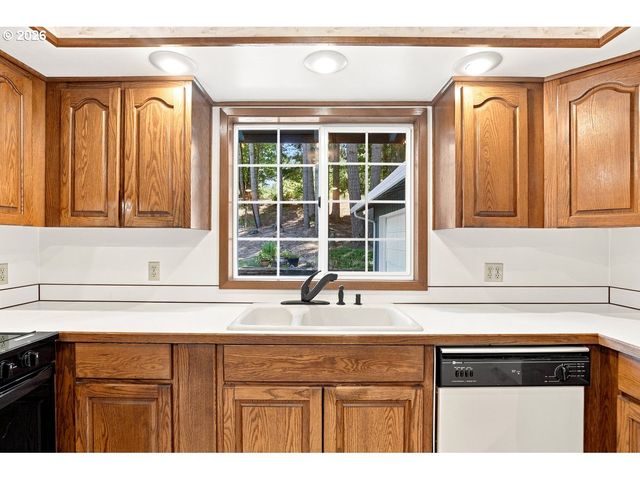 1011 Nw 405TH St, Woodland, WA 98674