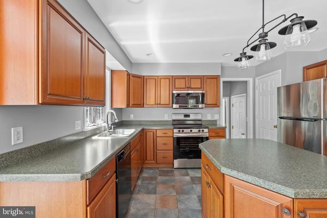 407 HALLOWELL AVENUE, Horsham, PA 19044