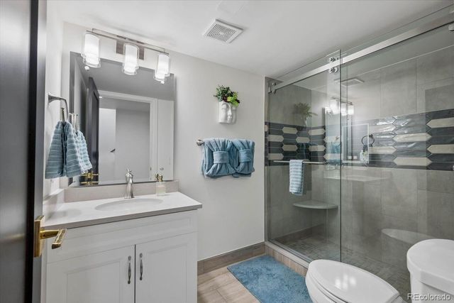 120 S Monroe Street, Denver, CO 80209