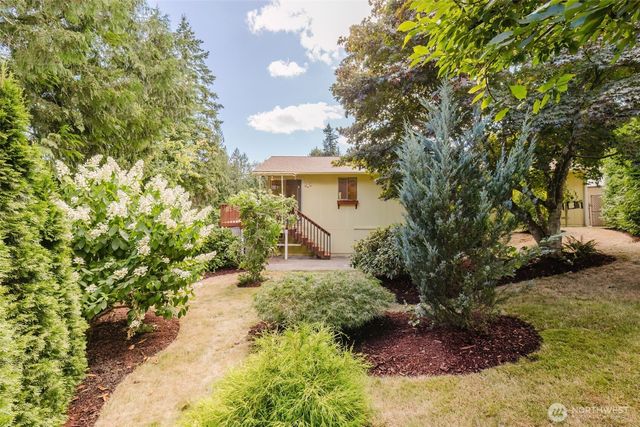 735 NW Firglade Drive, Bremerton, WA 98311