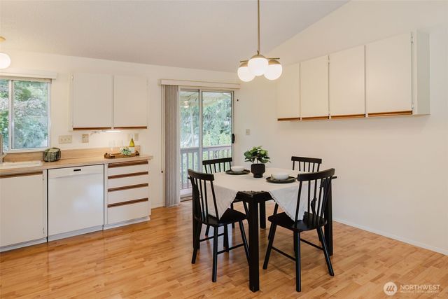 735 NW Firglade Drive, Bremerton, WA 98311