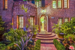 805 N Bedford Drive, Beverly Hills, CA 90210