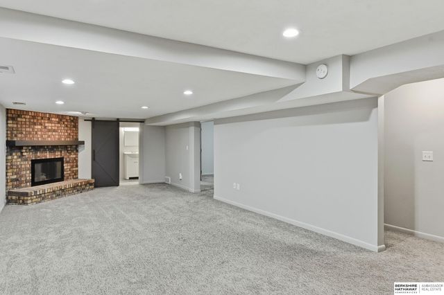 21416 Shamrock Circle, Omaha, NE 68022