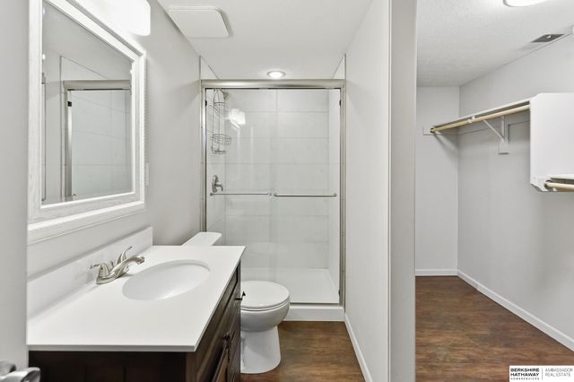 21416 Shamrock Circle, Omaha, NE 68022