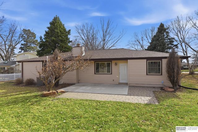 21416 Shamrock Circle, Omaha, NE 68022