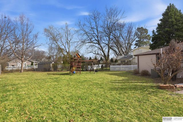 21416 Shamrock Circle, Omaha, NE 68022