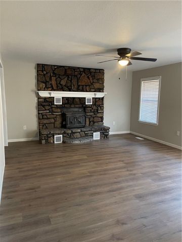 411 Worley Lane, Russellville, AR 72802