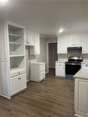 411 Worley Lane, Russellville, AR 72802