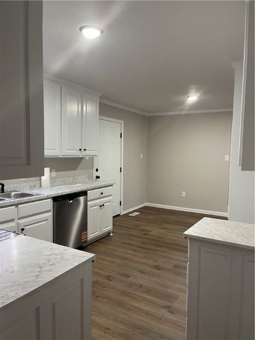 411 Worley Lane, Russellville, AR 72802