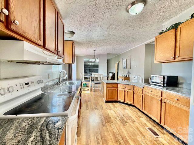 1104 Spring Meadow Drive, Woodleaf, NC 27054