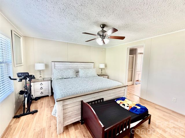 1104 Spring Meadow Drive, Woodleaf, NC 27054