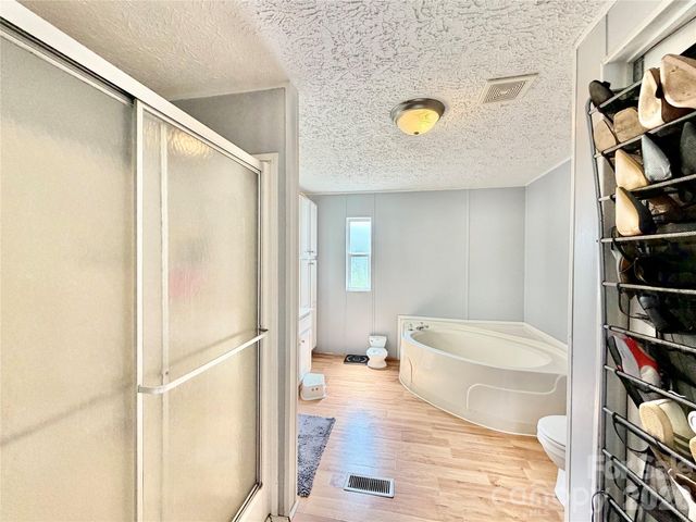 1104 Spring Meadow Drive, Woodleaf, NC 27054