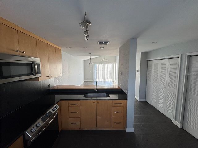 2568 WOODGATE BOULEVARD 205, Orlando, FL 32822