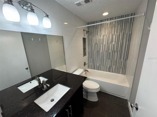 2568 WOODGATE BOULEVARD 205, Orlando, FL 32822