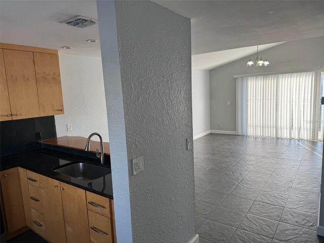 2568 WOODGATE BOULEVARD 205, Orlando, FL 32822