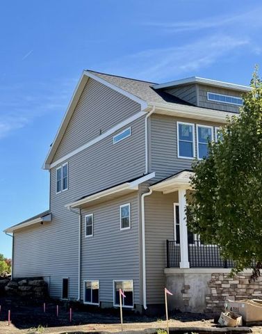 2810 Big Bluestem Parkway, Fitchburg, WI 53711