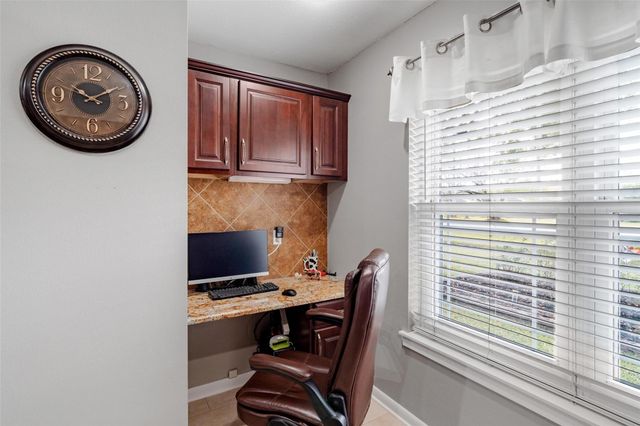 106 Tower Drive, Friendswood, TX 77546