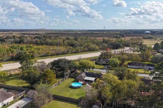106 Tower Drive, Friendswood, TX 77546