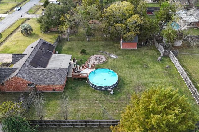 106 Tower Drive, Friendswood, TX 77546