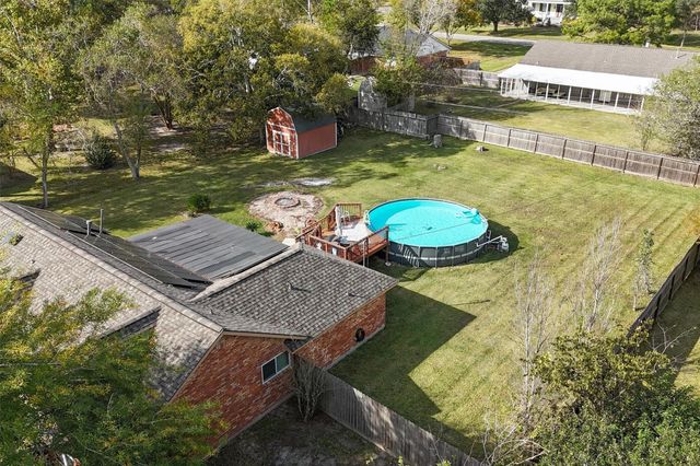 106 Tower Drive, Friendswood, TX 77546