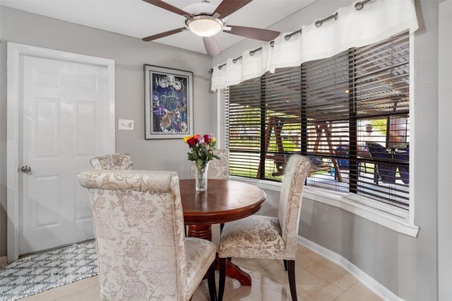 106 Tower Drive, Friendswood, TX 77546