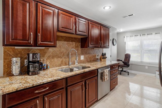 106 Tower Drive, Friendswood, TX 77546