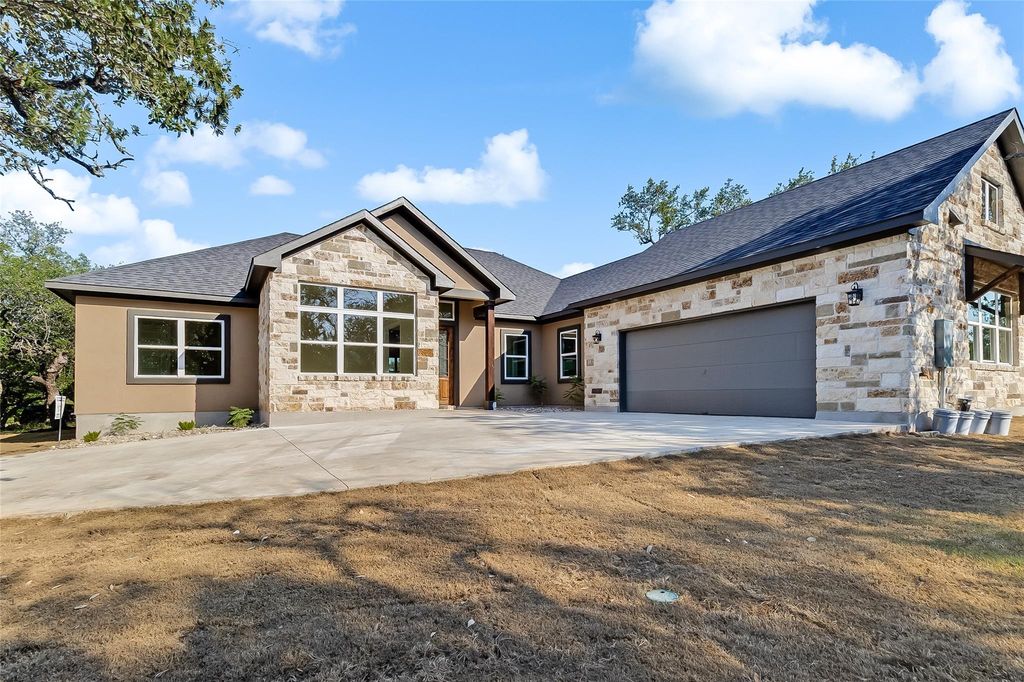 122 Creekside CV, Marble Falls, TX 78654