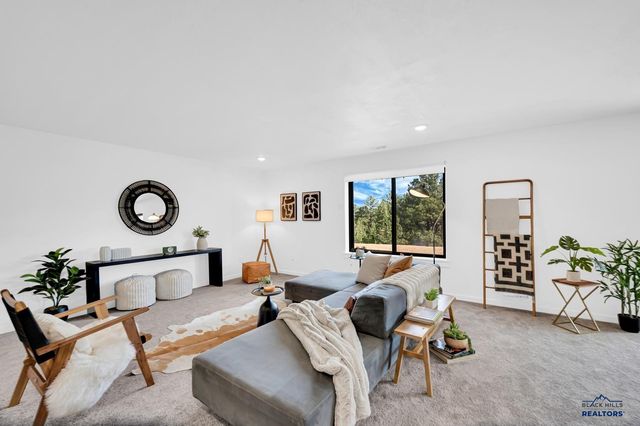 5910 CLOUD PEAK DR, Rapid City, SD 57702