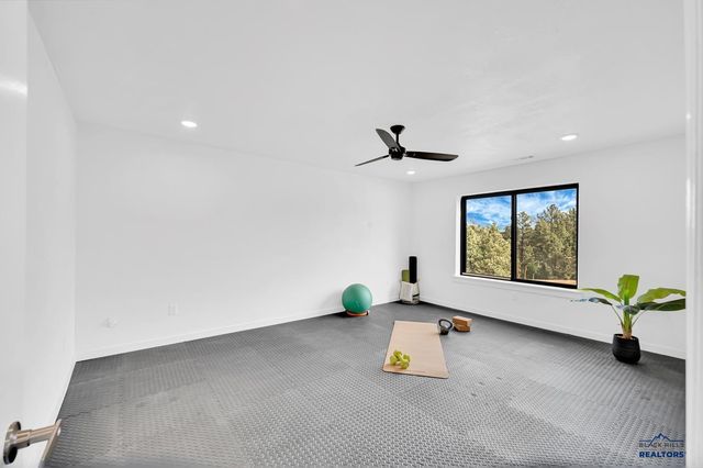 5910 CLOUD PEAK DR, Rapid City, SD 57702