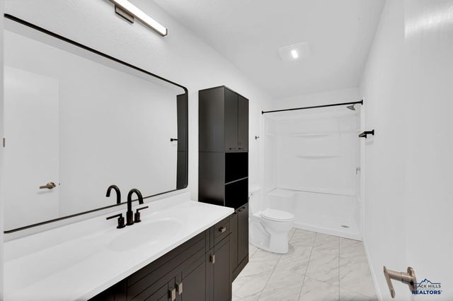 5910 CLOUD PEAK DR, Rapid City, SD 57702