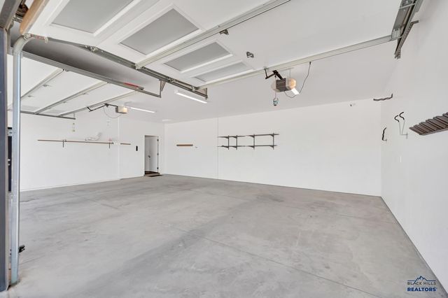 5910 CLOUD PEAK DR, Rapid City, SD 57702