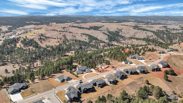 5910 CLOUD PEAK DR, Rapid City, SD 57702