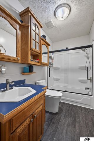 3126 4th Avenue, Council Bluffs, IA 51503