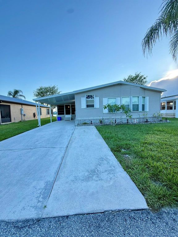 6563 Yedra Avenue, Fort Pierce, FL 34951
