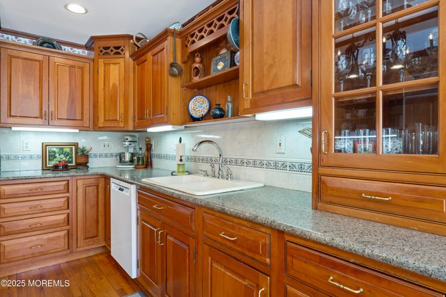 1183 Cynthia Lane, Toms River, NJ 08755