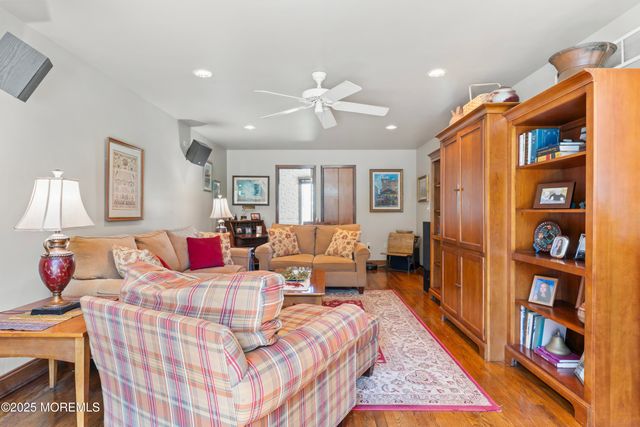 1183 Cynthia Lane, Toms River, NJ 08755