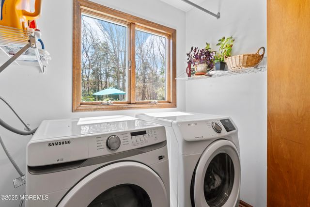 1183 Cynthia Lane, Toms River, NJ 08755