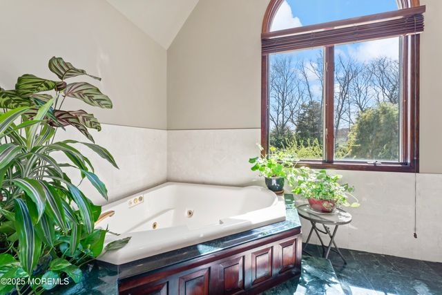 1183 Cynthia Lane, Toms River, NJ 08755