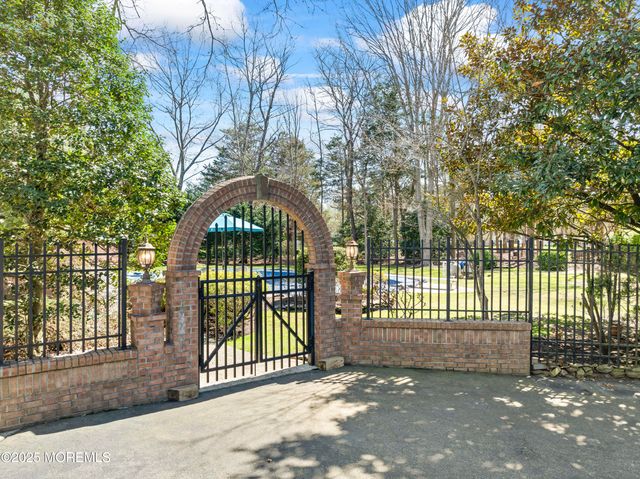 1183 Cynthia Lane, Toms River, NJ 08755