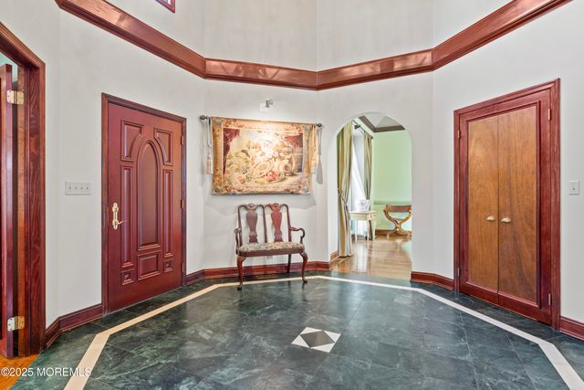 1183 Cynthia Lane, Toms River, NJ 08755