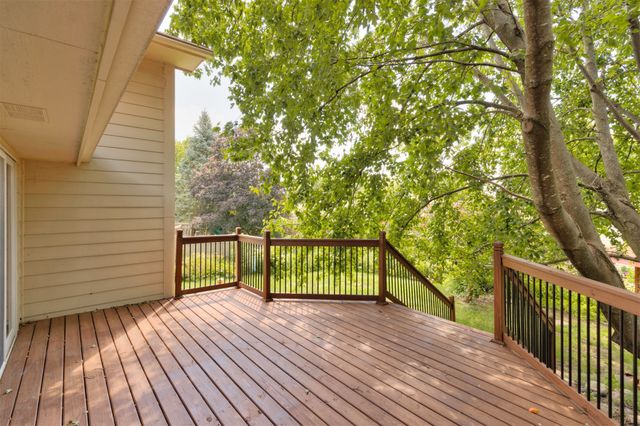 2804 Locust Street, West Des Moines, IA 50265
