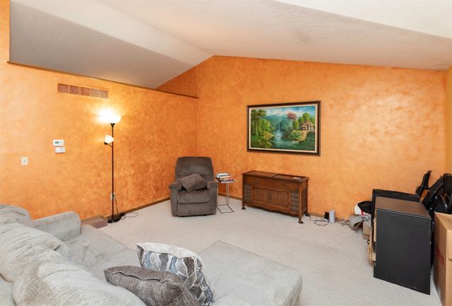 2804 Locust Street, West Des Moines, IA 50265
