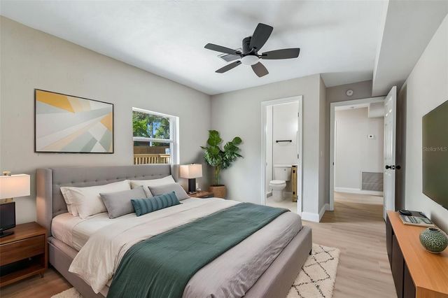 3415 E KNOLLWOOD STREET, Tampa, FL 33610