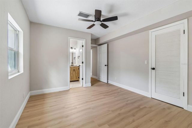 3415 E KNOLLWOOD STREET, Tampa, FL 33610