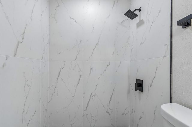 3415 E KNOLLWOOD STREET, Tampa, FL 33610