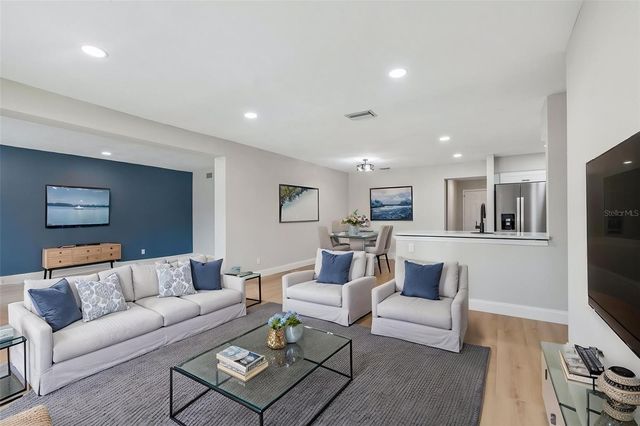 3415 E KNOLLWOOD STREET, Tampa, FL 33610