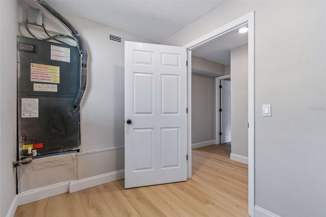 3415 E KNOLLWOOD STREET, Tampa, FL 33610