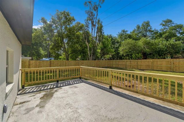 3415 E KNOLLWOOD STREET, Tampa, FL 33610